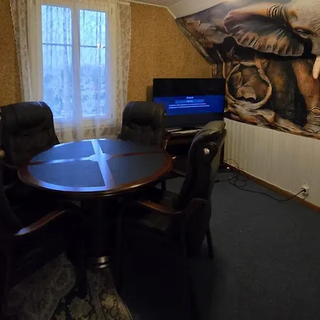 Villa De Maître In *