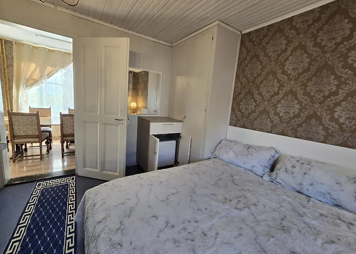 Villa De Maitre In *