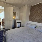 Villa De Maitre In *